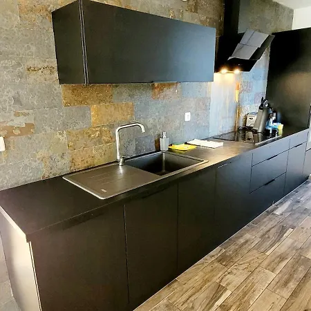 Apartmán Cozy Getaway-sea, Pond & Parking